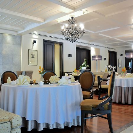 Rama Gardens Hotel Bangkok - SHA Plus Certified Bagian luar foto