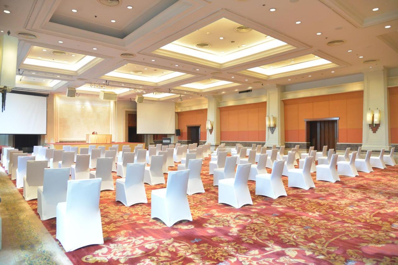 Rama Gardens Hotel Bangkok - SHA Plus Certified Bagian luar foto