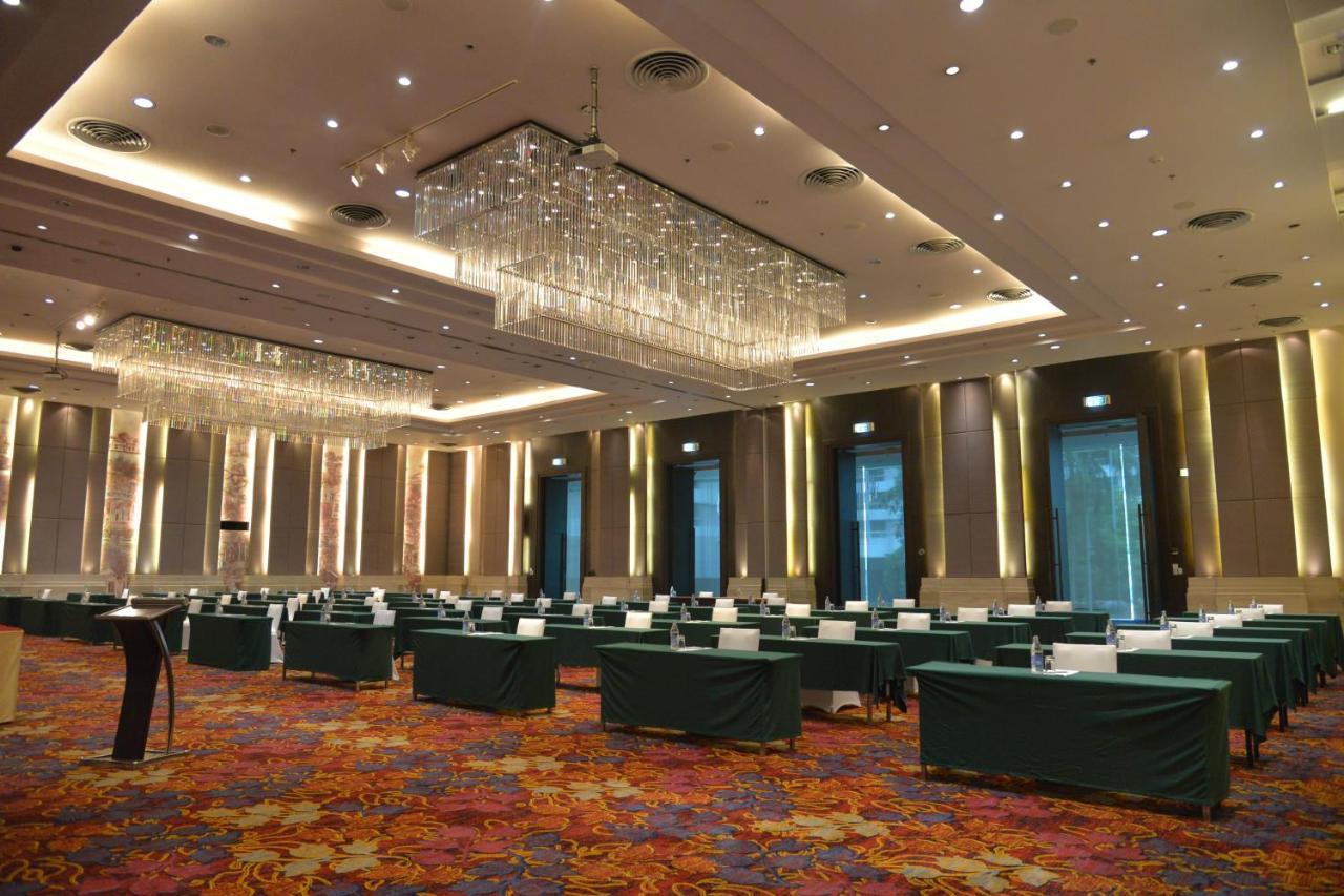 Rama Gardens Hotel Bangkok - SHA Plus Certified Bagian luar foto